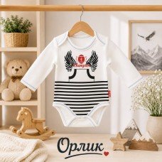 БОДІК ДЛЯ ХЛОПЧИКА CHAMPION білого кольору з довгими рукавами.