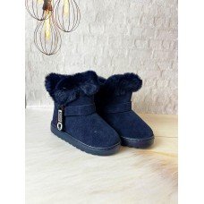 Уги для маленької леді